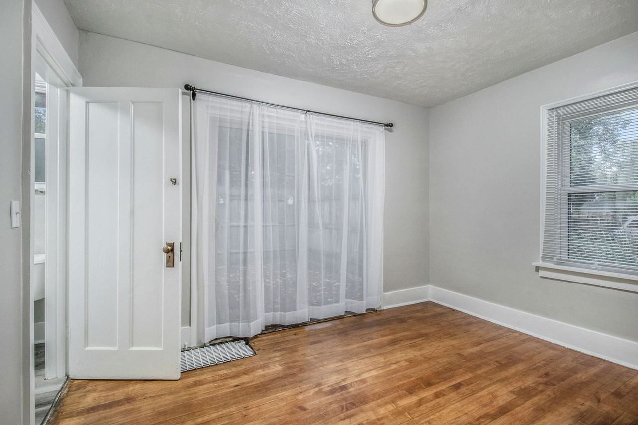 548 Dayton Ave - Photo 6 of 17