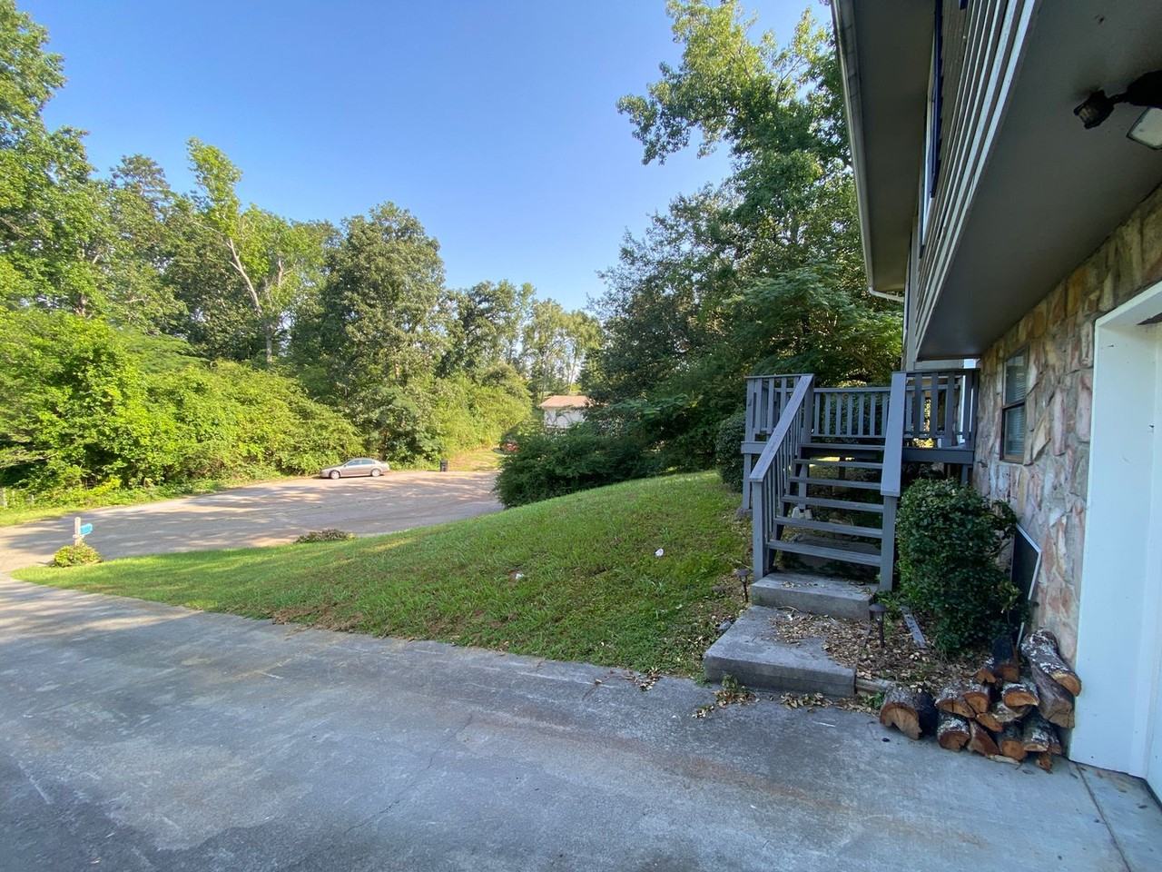 6216 Shawtee Ln - Photo 3 of 30