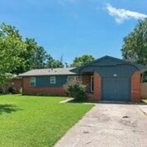 1414 W Boyd St - Photo 1 of 1