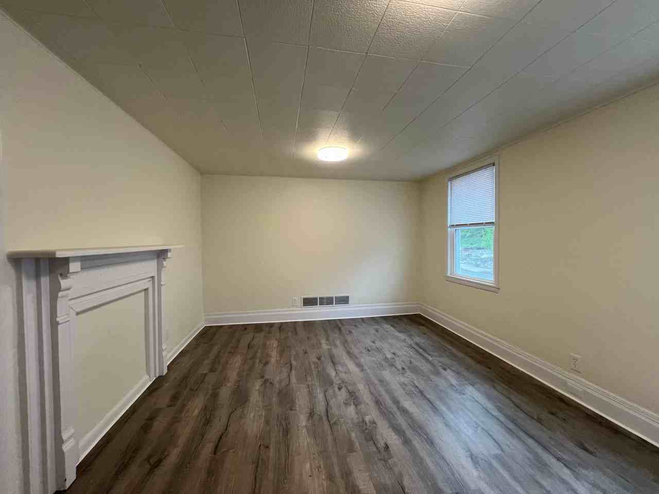2677 S 18th St - Photo 6 of 44