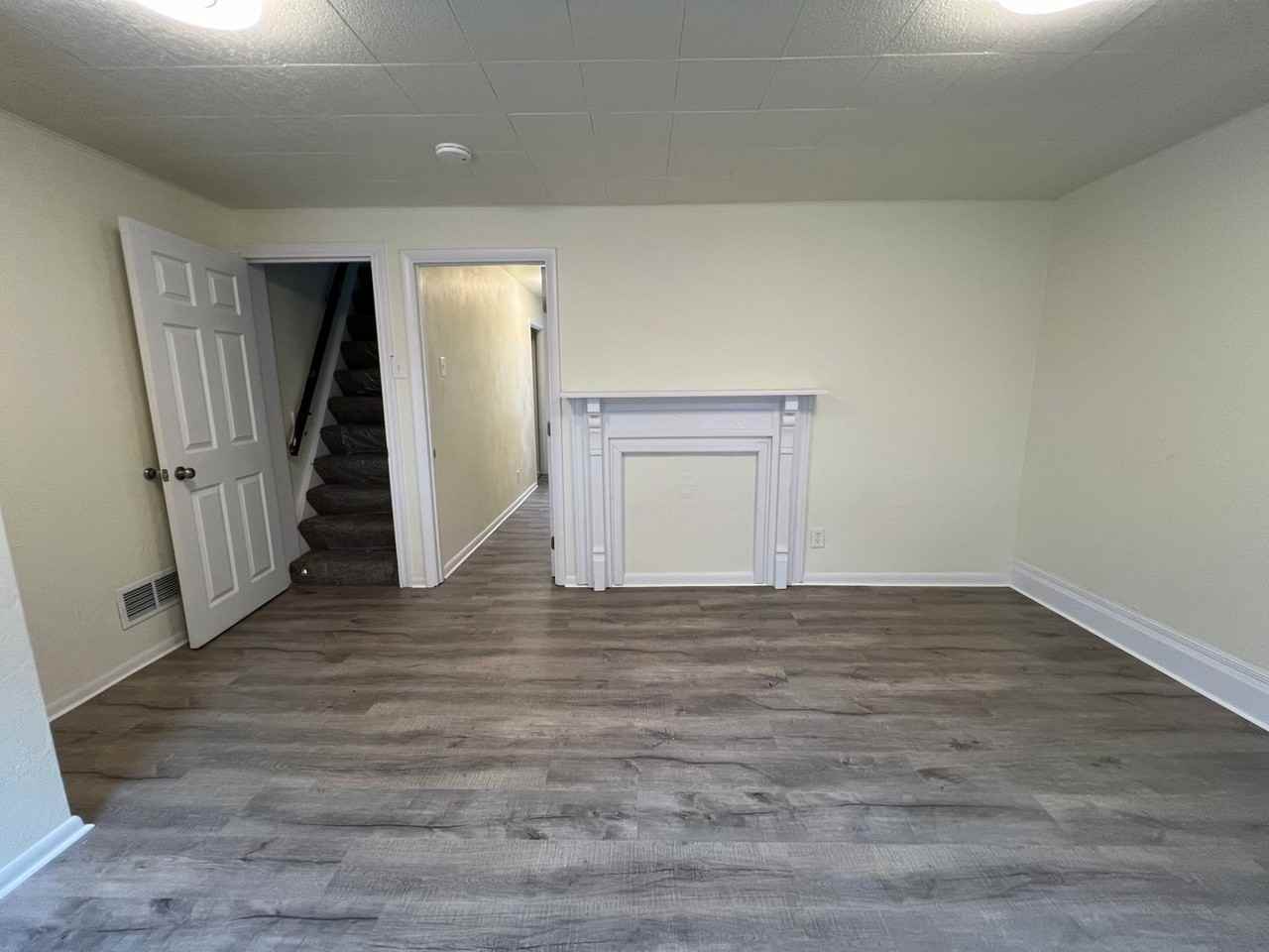 2677 S 18th St - Photo 7 of 44