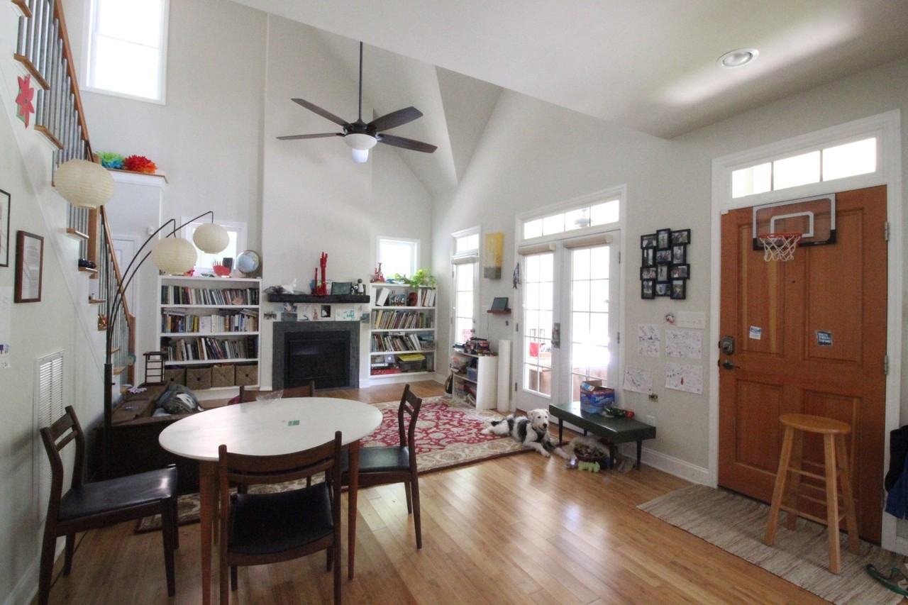 1618 James St - Photo 2 of 14