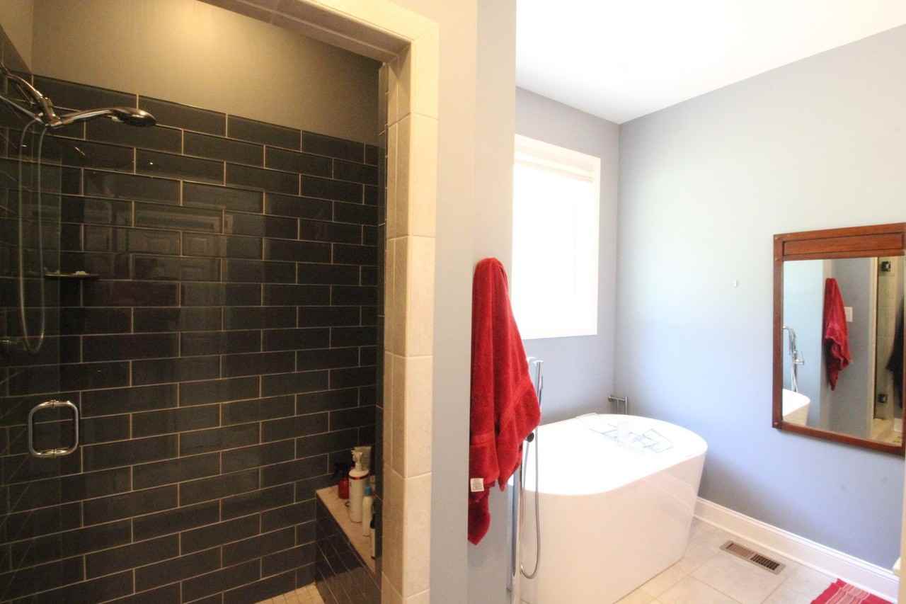 1618 James St - Photo 6 of 14