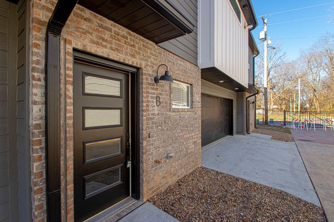 1220 W. 4th Street - Photo 4 of 33