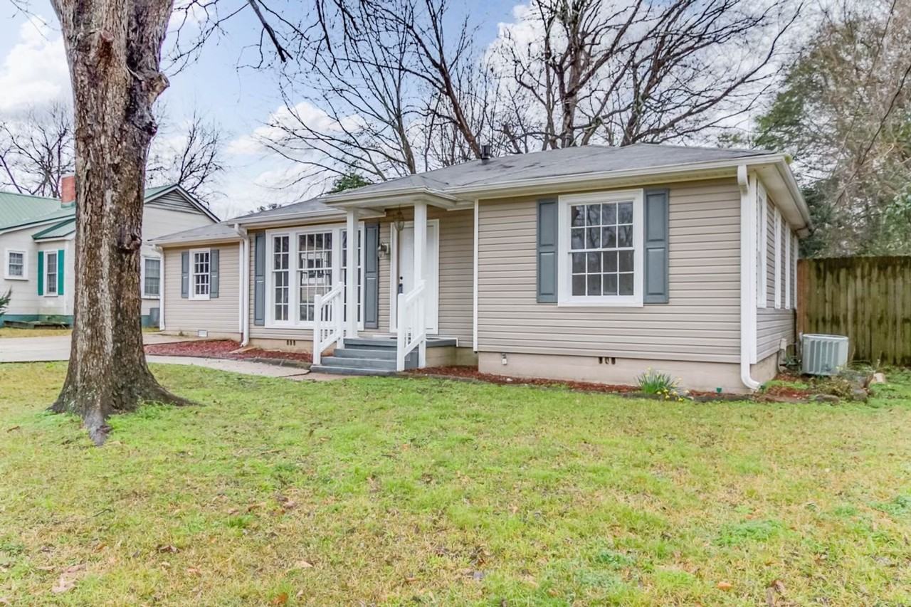 70 Cedar Knl - Photo 3 of 15