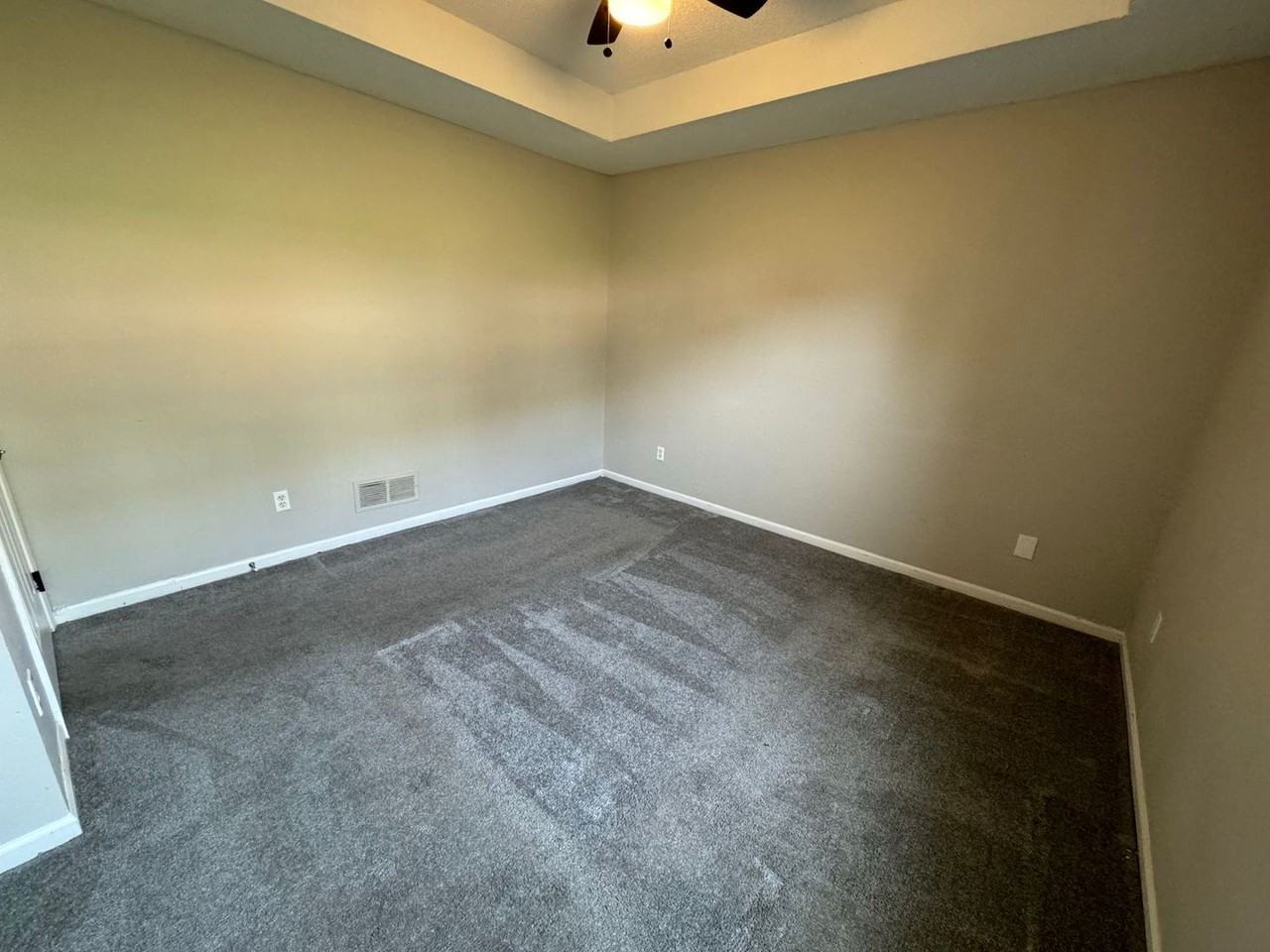 649 N Queen Ridge Ct - Photo 6 of 12