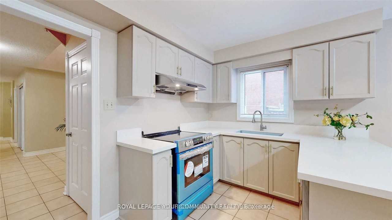 32 Muster Court - Photo 2 of 6