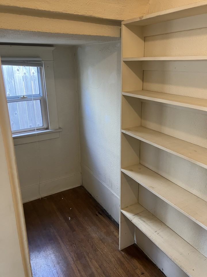 130 Prospect Ave - Photo 7 of 26