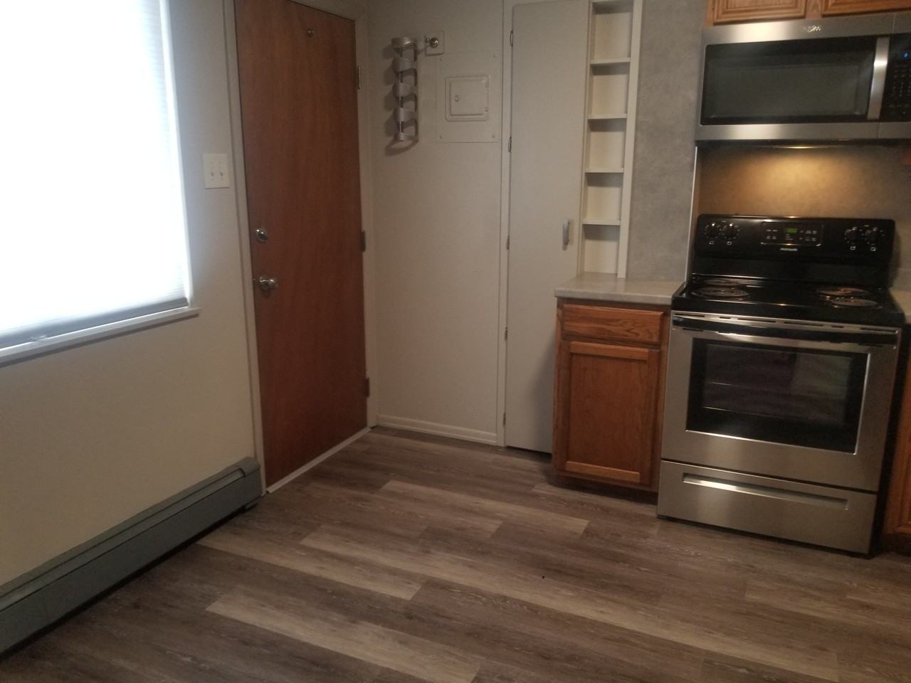 42 Barclay Dr #1 - Photo 4 of 10
