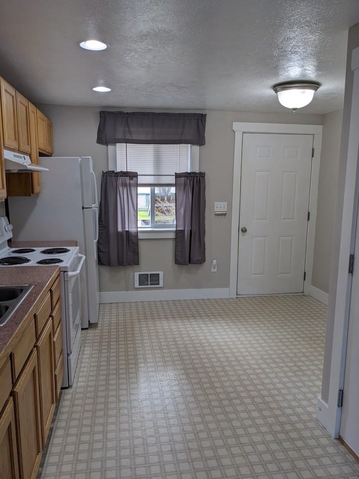 110 Nora St #1XX - Photo 2 of 14