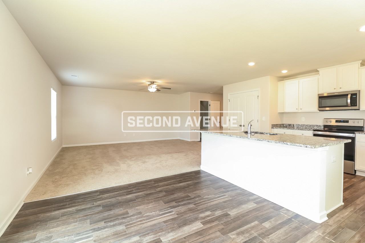 622 Wild Tulip Ct - Photo 7 of 31