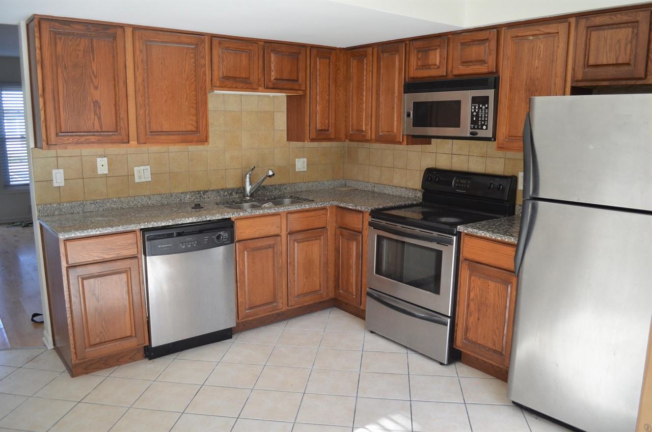 1271 Marywood Ct #1271 - Photo 3 of 11