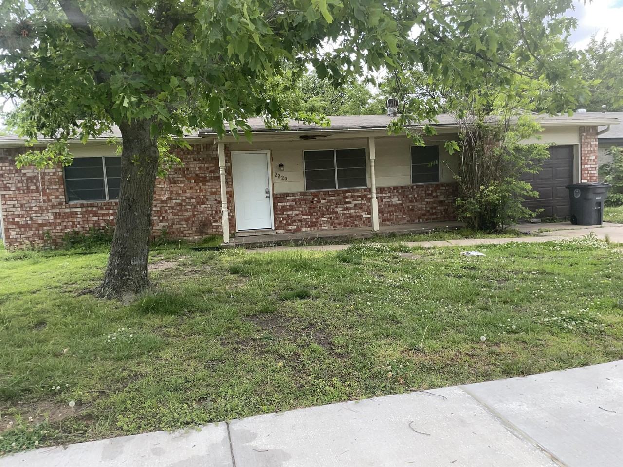 2220 S 132nd East Ave #1 - Photo 2 of 13