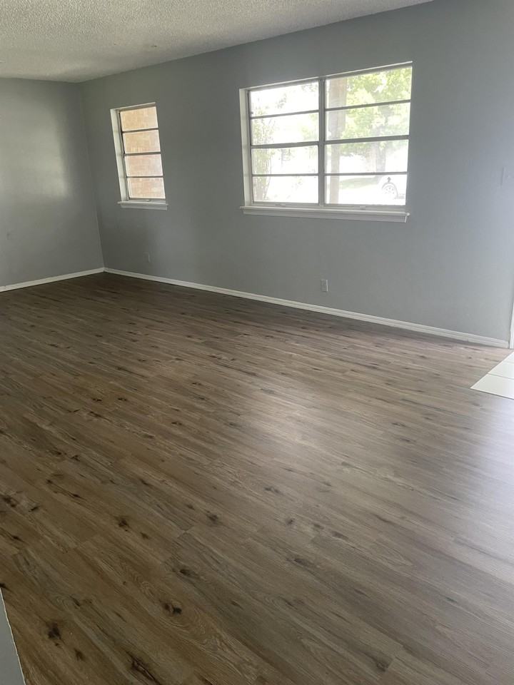 2220 S 132nd East Ave #1 - Photo 4 of 13