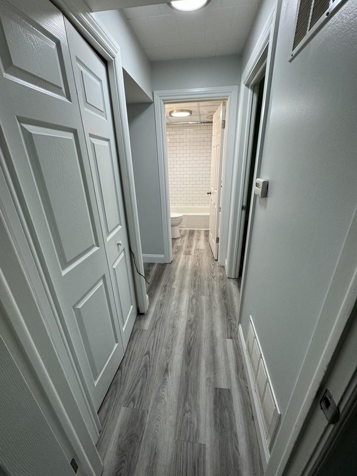 906 Erdner Ave #4 - Photo 6 of 12
