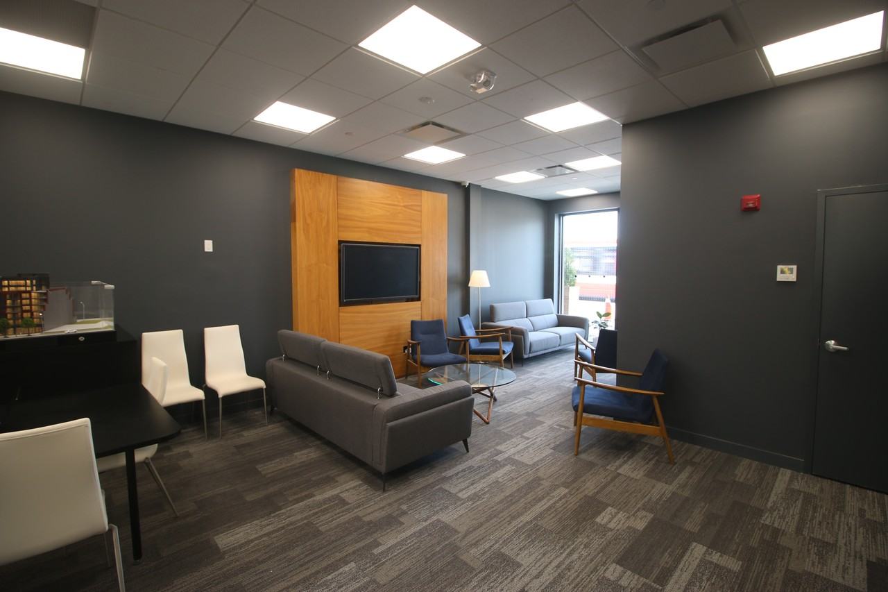 2382 Kingston Road #303 - Photo 4 of 13