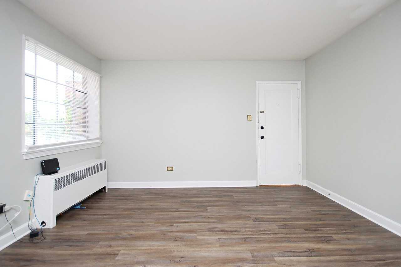 32 University Cir #201 - Photo 6 of 18