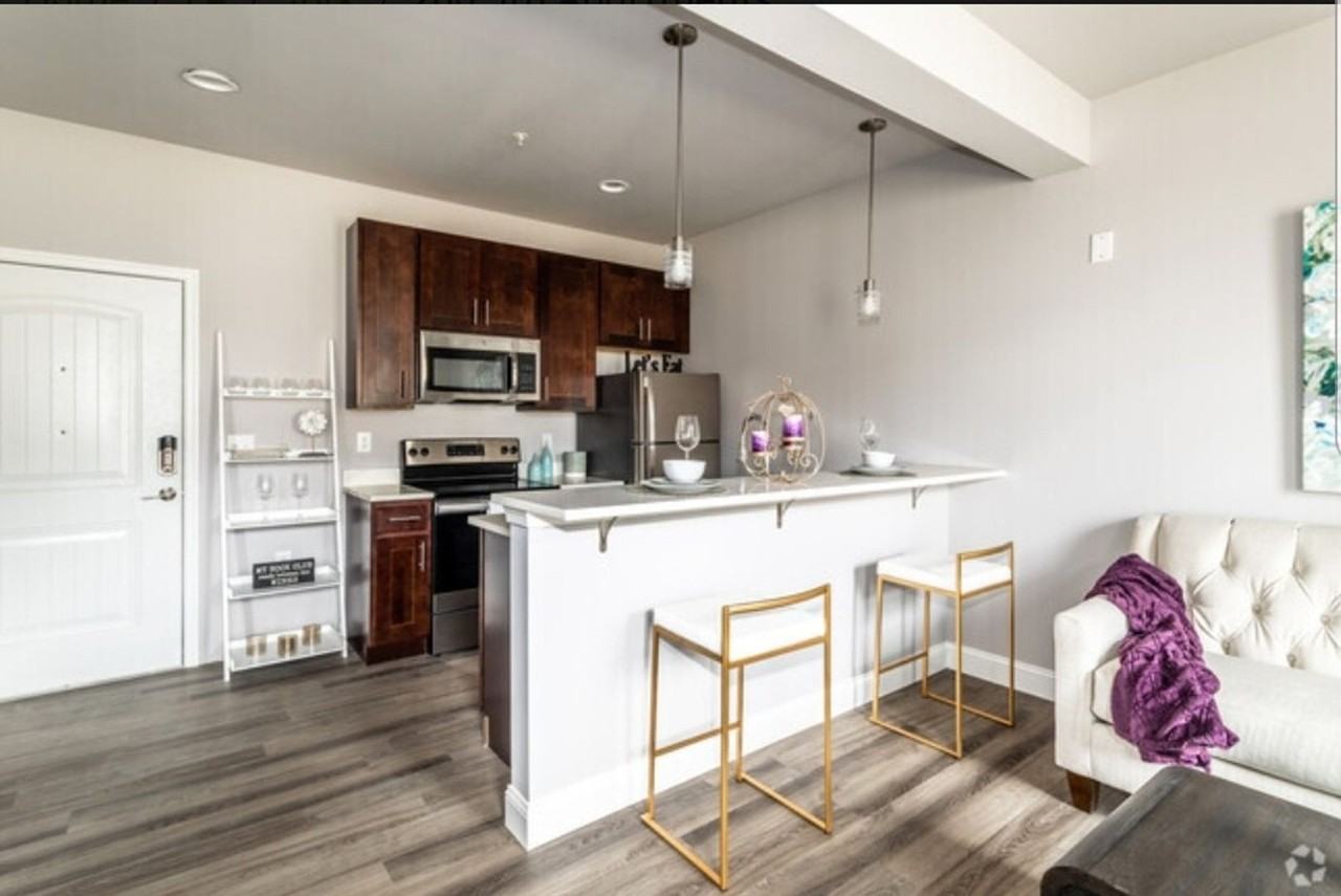 200 5th - Photo 3 of 18