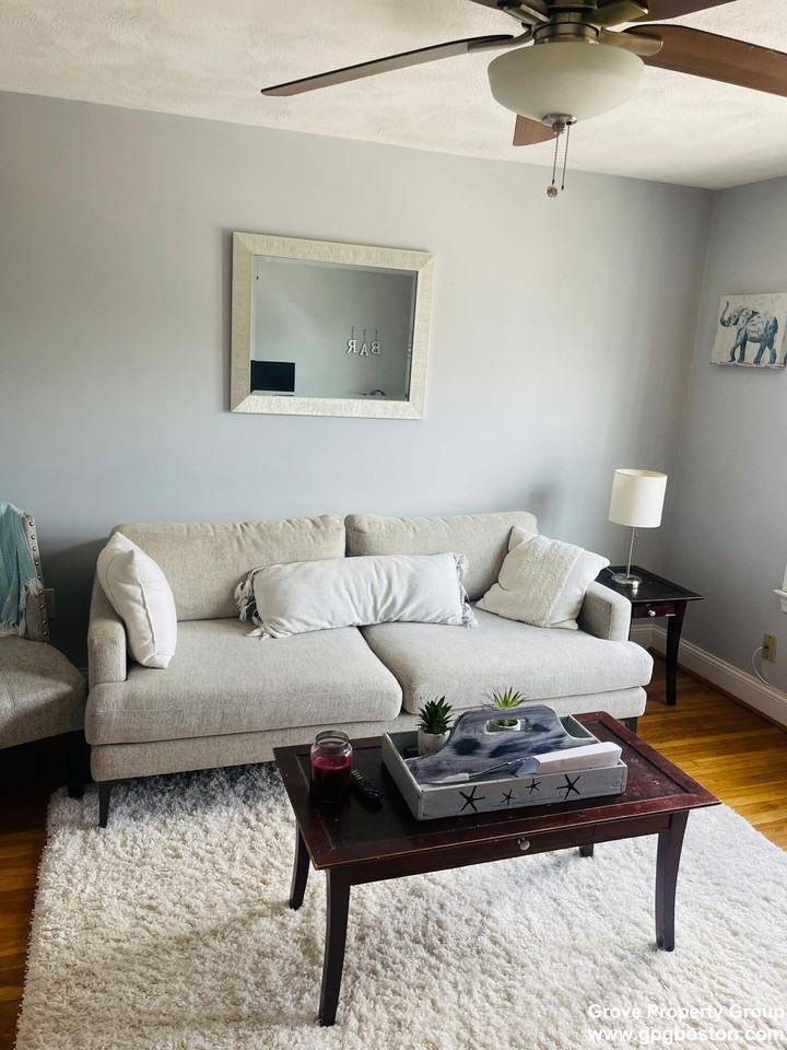 613 E 3rd St #3 - Photo 6 of 16