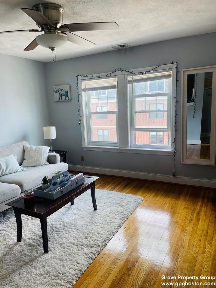 613 E 3rd St #3 - Photo 7 of 16