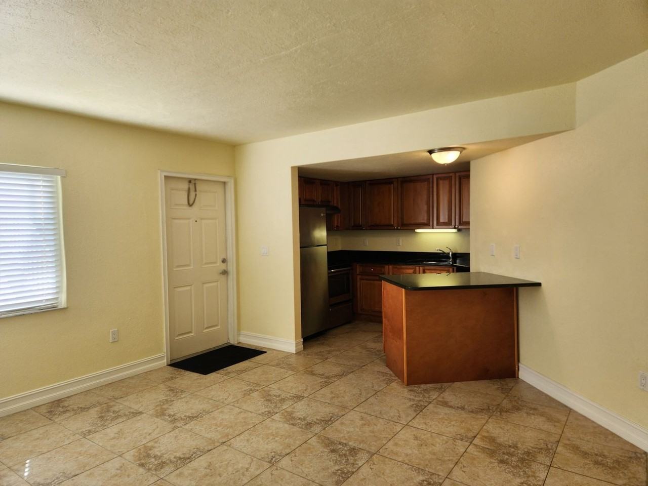 3155 Royalston Ave #201 - Photo 4 of 14