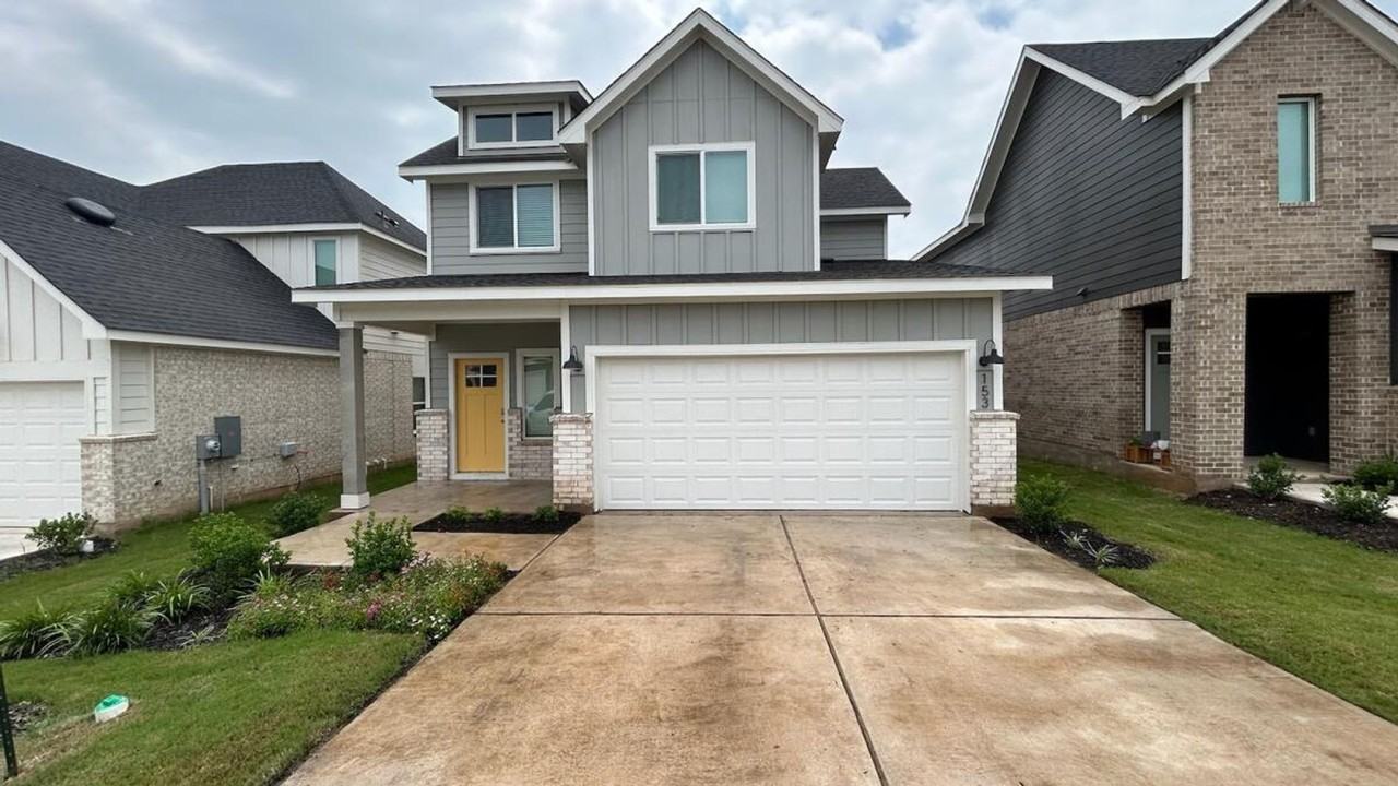 153 Standing Rock Ln - Photo 2 of 35