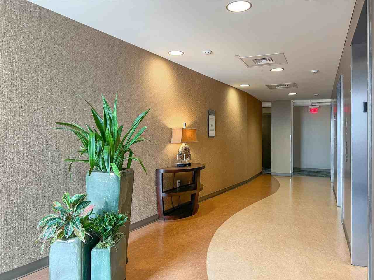 301 N Neil St - Photo 7 of 44