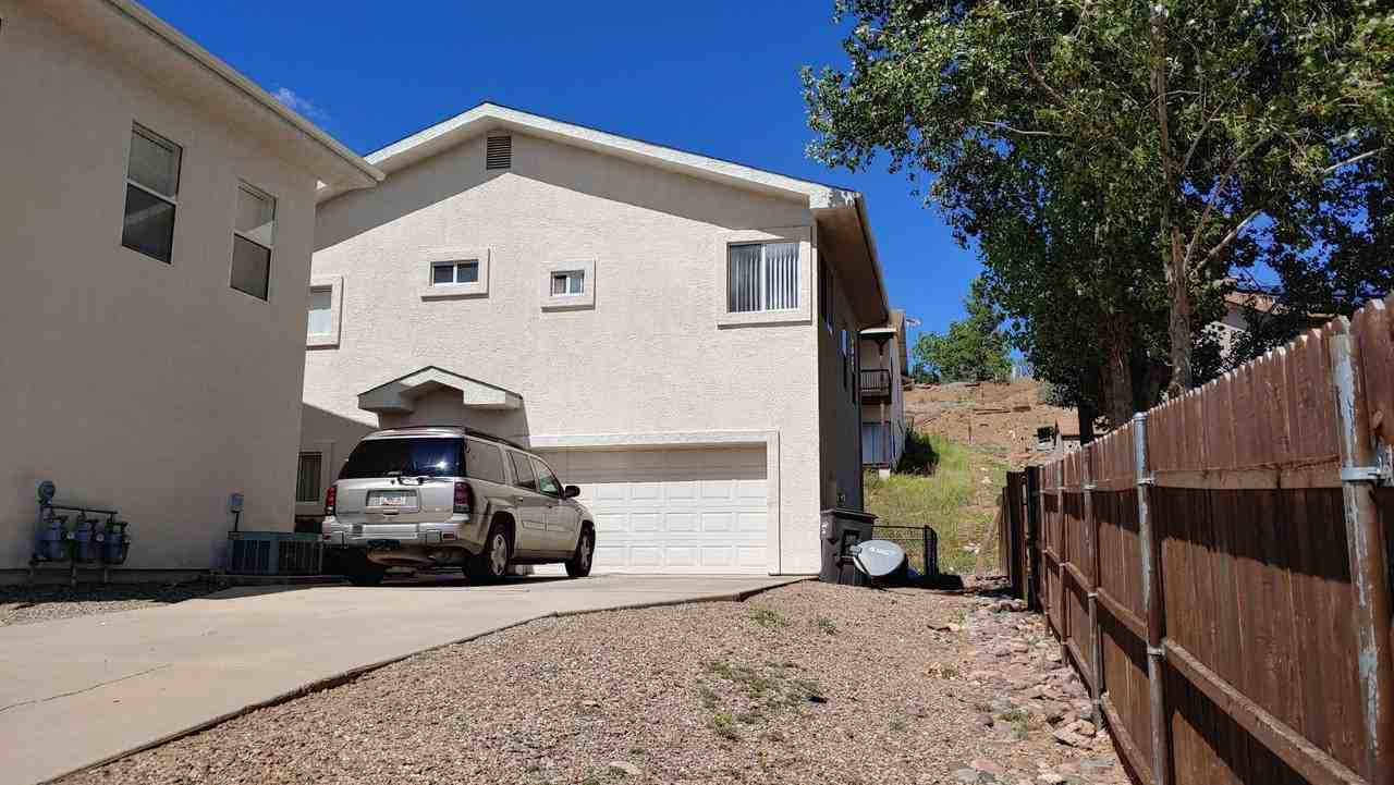 9766 E. Lakeshore Drive - Photo 2 of 24