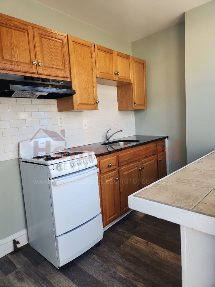 74 Bartram Ave - Photo 2 of 12