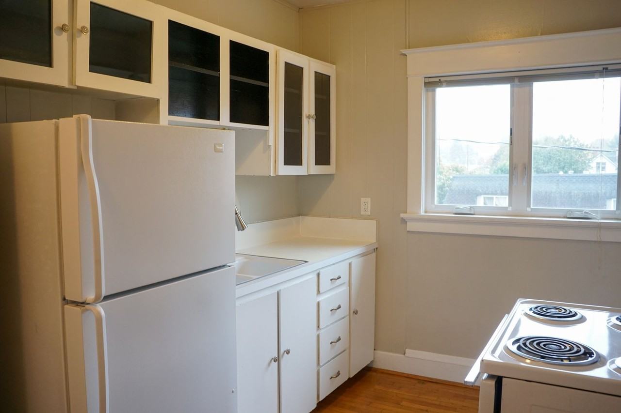 2943 Se Alder St #20 - Photo 5 of 13