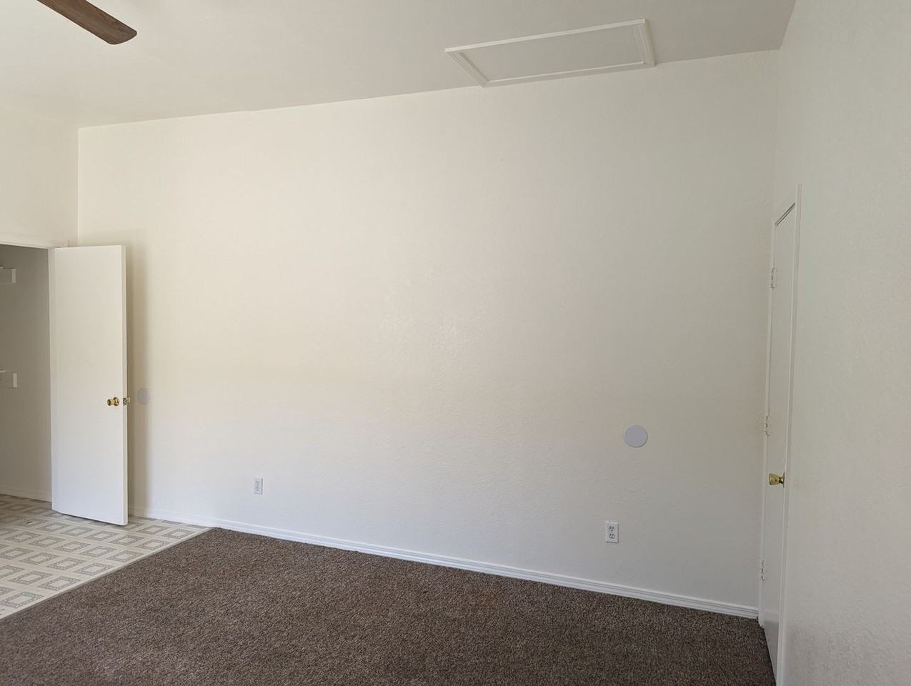 807 E 15th - Photo 2 of 3