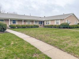 featured image of 1120 Bishop Dr #B