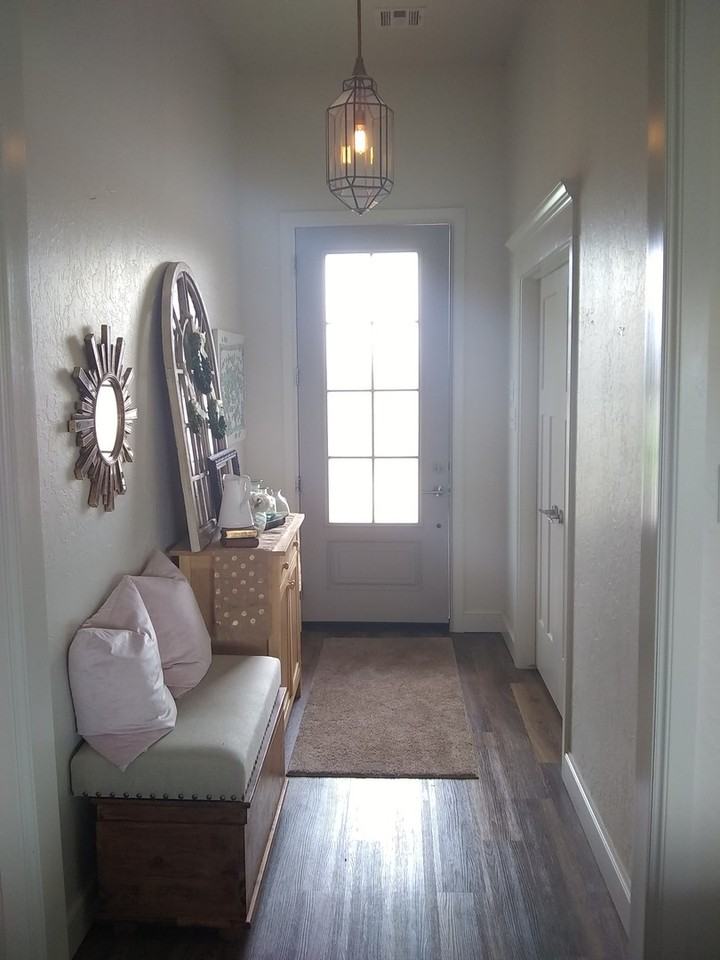 15 Blue Meadow Dr - Photo 2 of 32