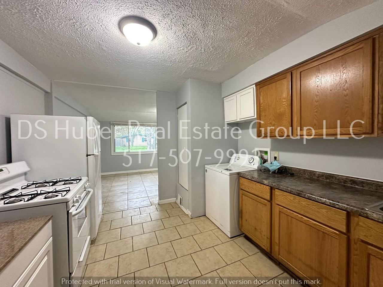 2303 Fielding Dr - Photo 3 of 11