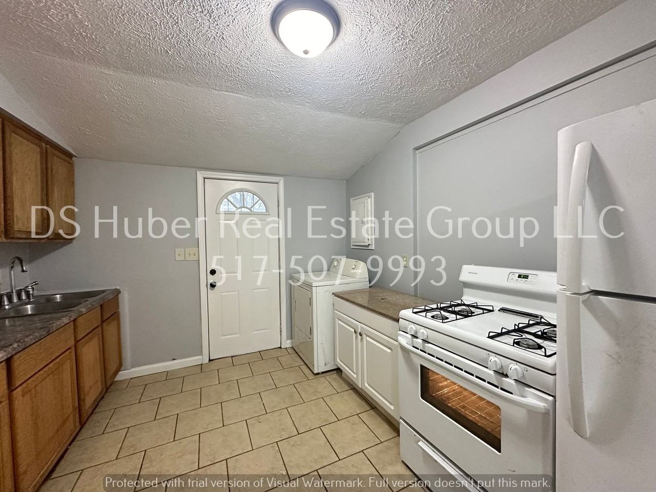 2303 Fielding Dr - Photo 4 of 11
