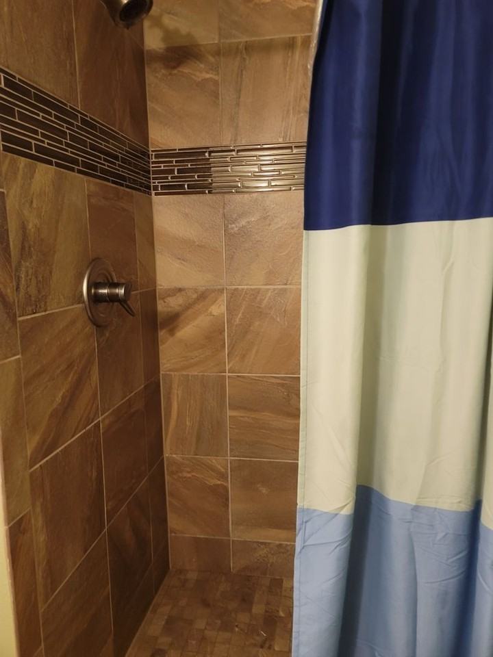 5912 Kennedy Dr - Photo 6 of 14