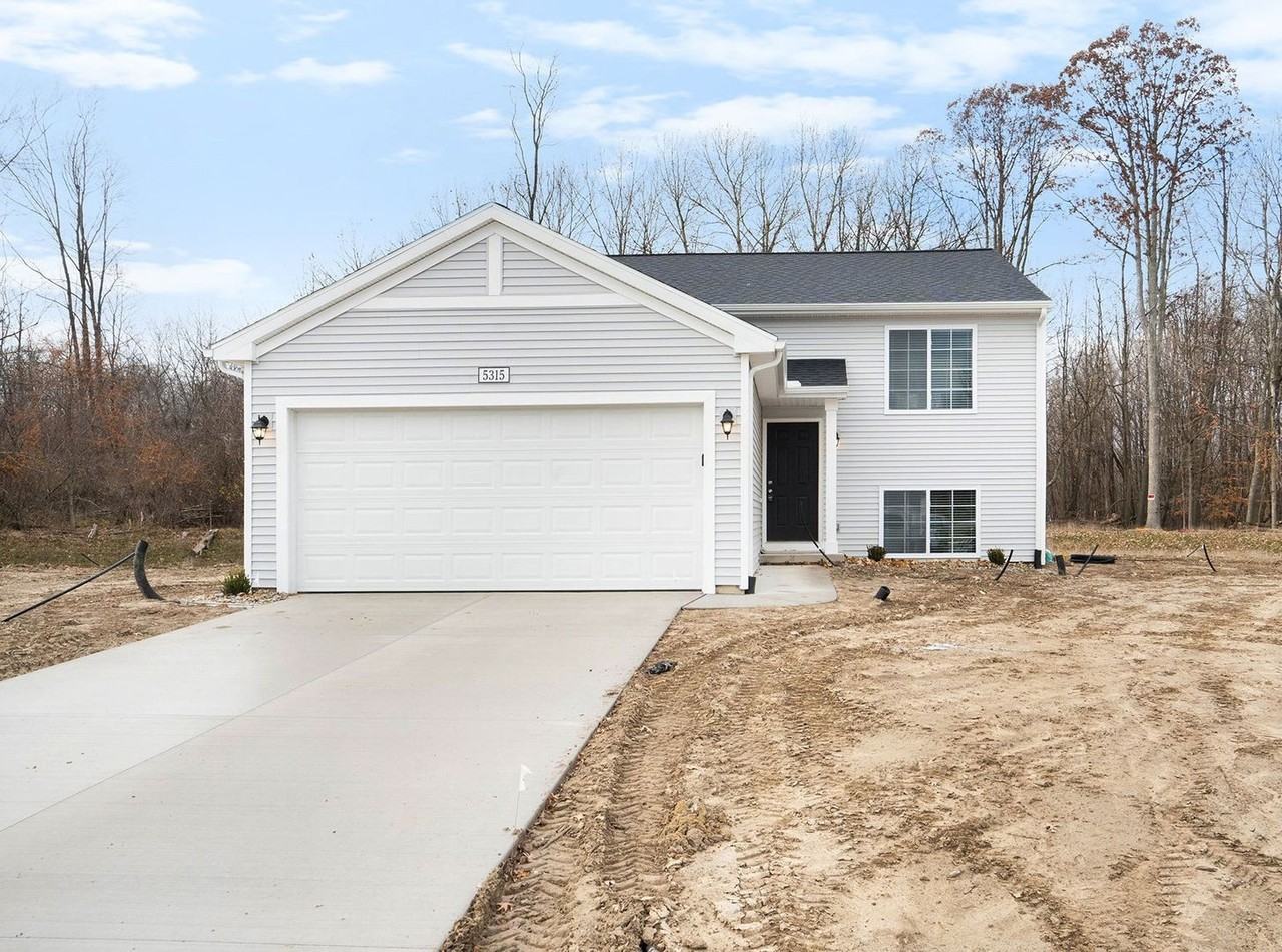 526 Oak View Dr - Photo 2 of 25