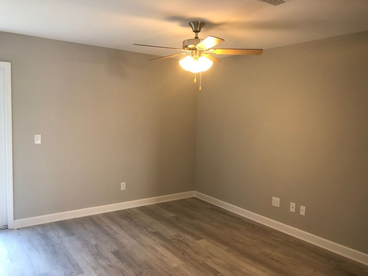 229 Callaway Chase Ln - Photo 3 of 20