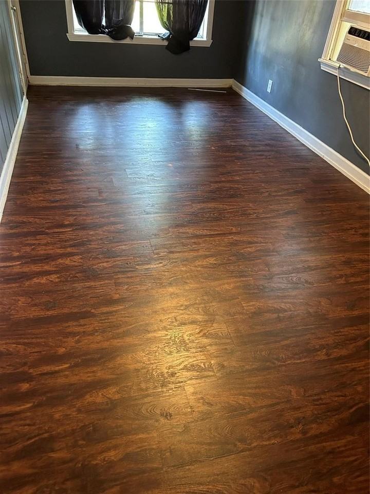 503 Melrose St - Photo 4 of 6