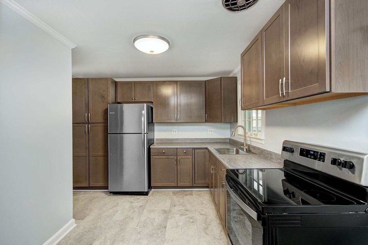 308 Seneca Place - Photo 5 of 23