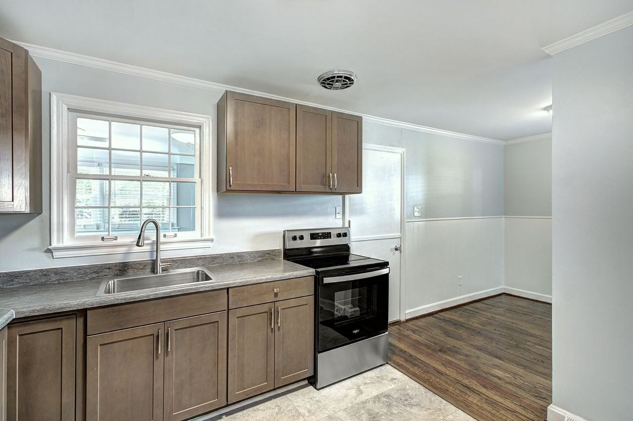 308 Seneca Place - Photo 7 of 23