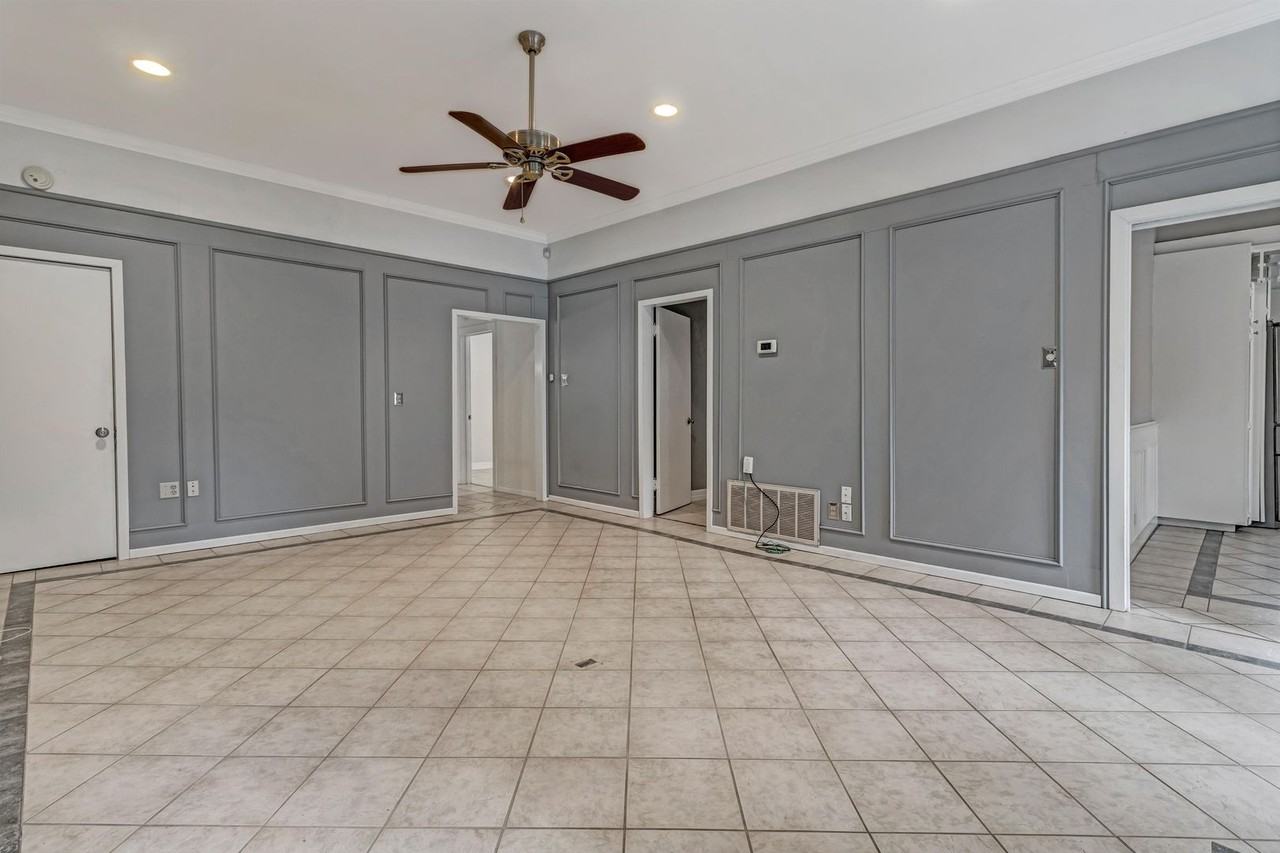 112 Cloverleaf Ave - Photo 6 of 38