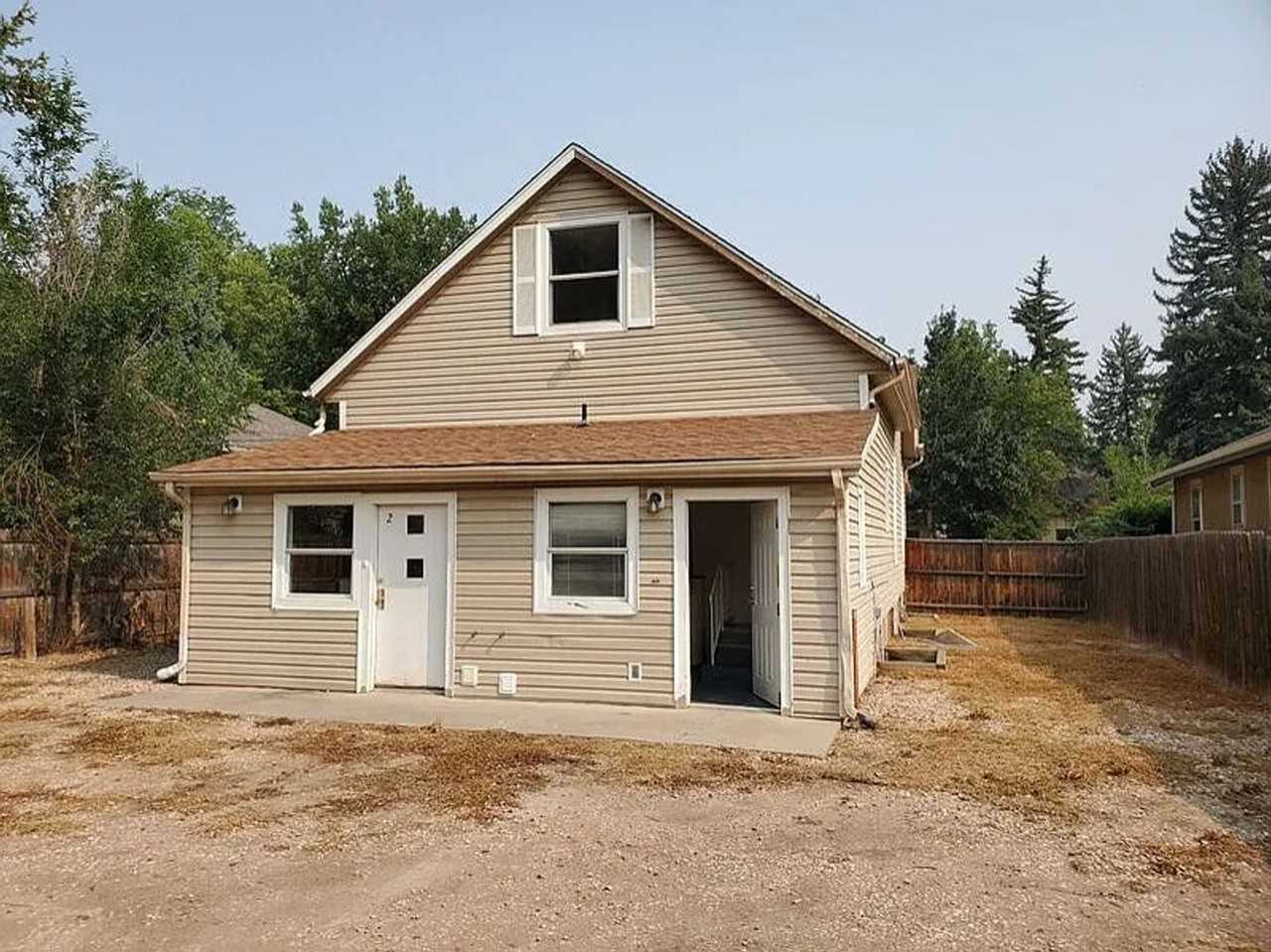 Over under duplex a few blocks from CSU - Photo 3 of 20