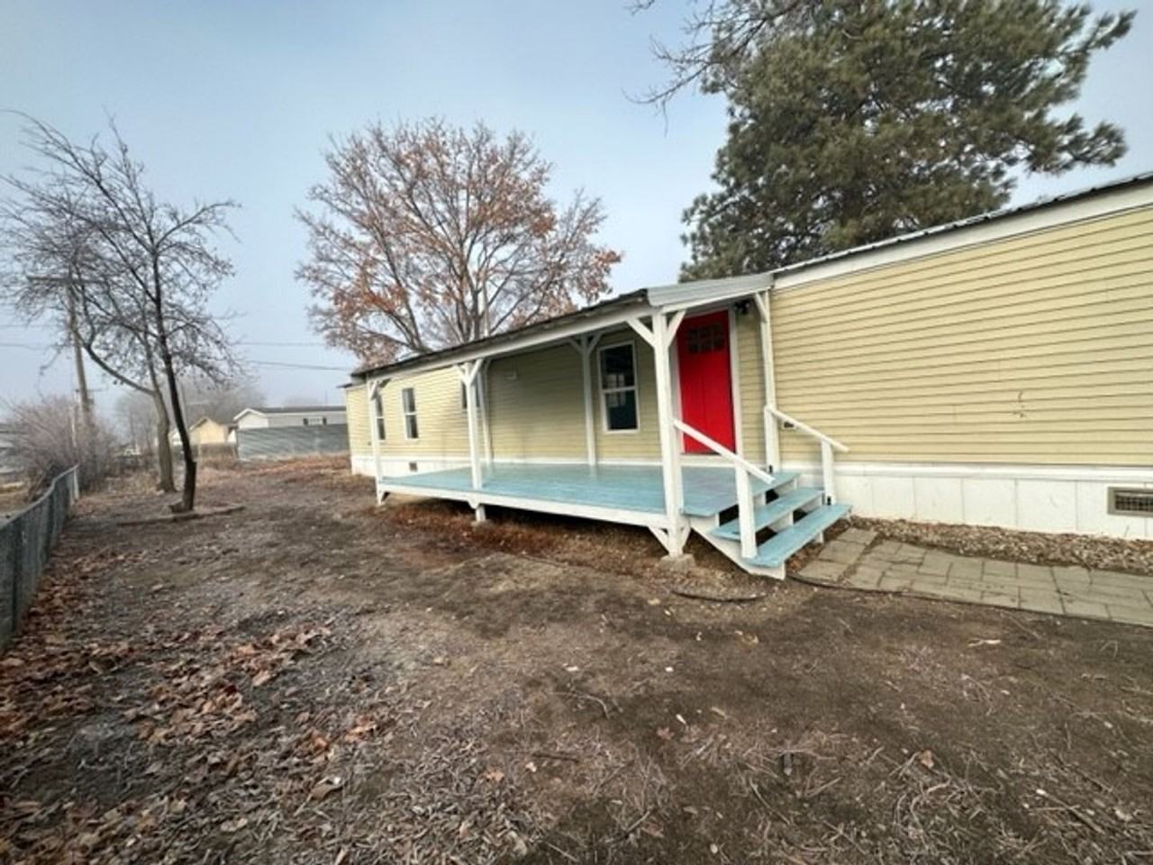 177 Glenroy St - Photo 4 of 22