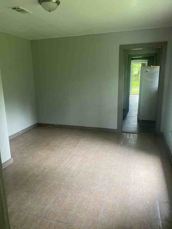 458 E 71st St - Photo 2 of 9