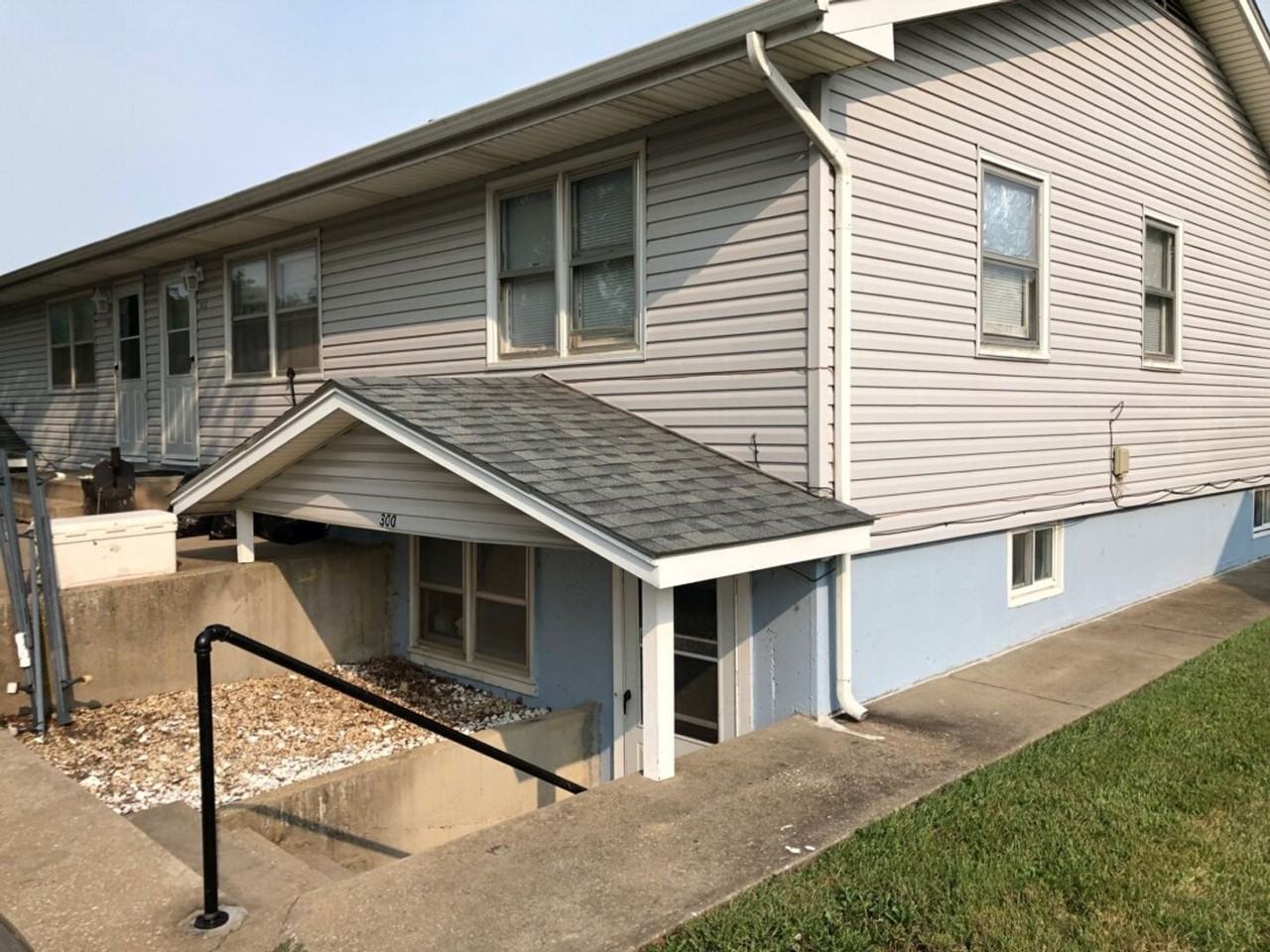 300 Neosho Street - Photo 2 of 44