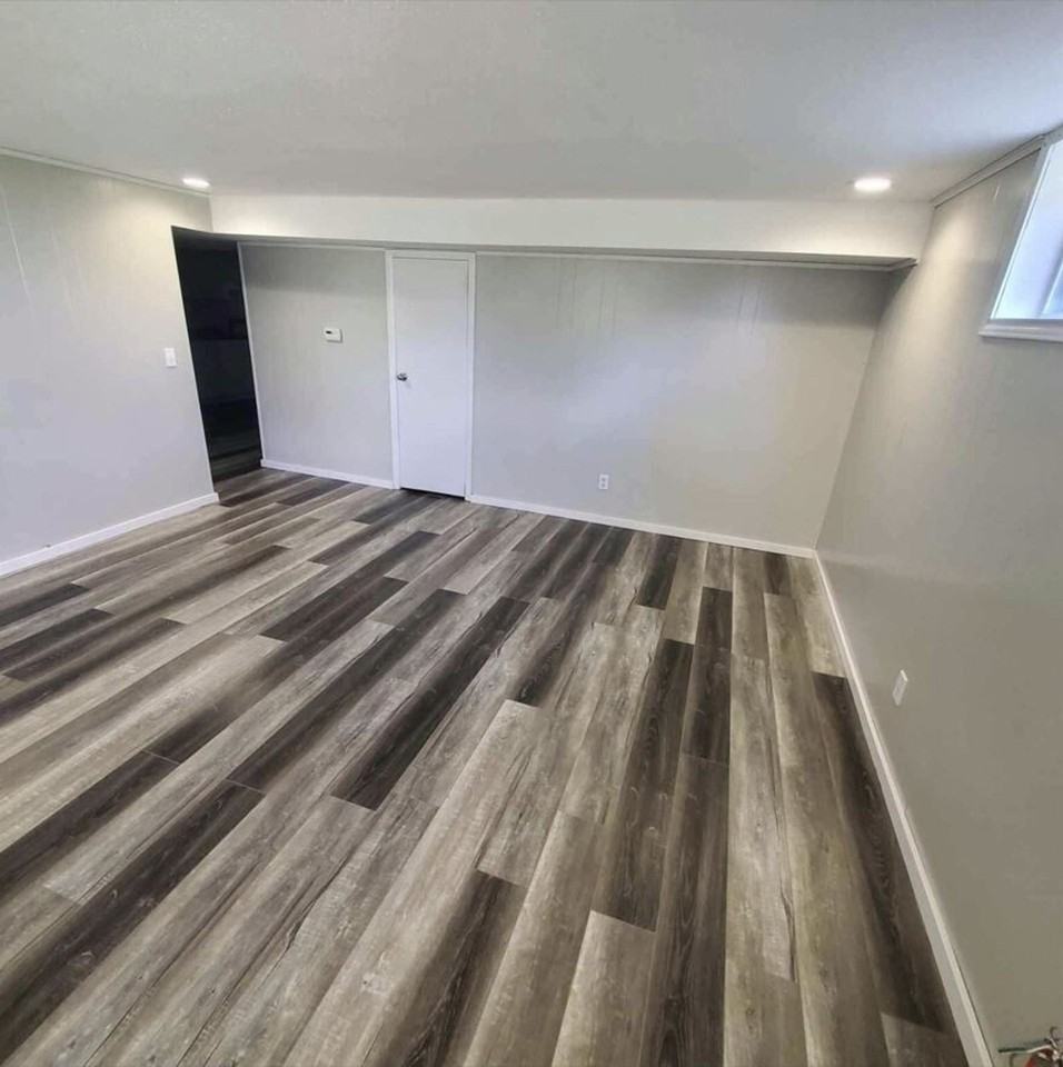 300 Neosho Street - Photo 3 of 44