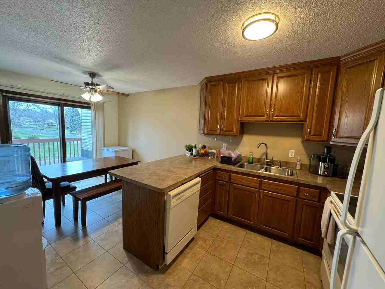4285 Evergreen Dr - Photo 4 of 38