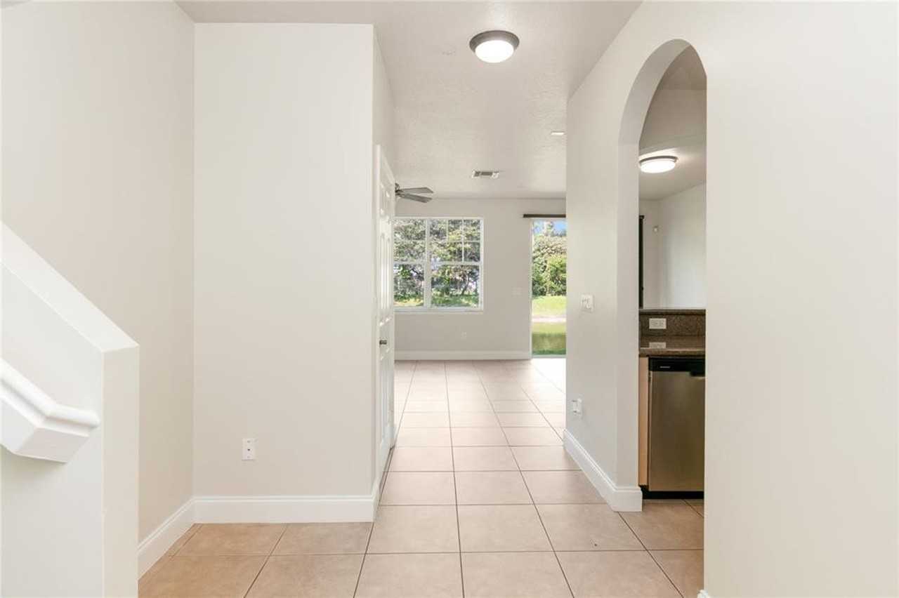 150 Coconut Key Ln - Photo 3 of 37