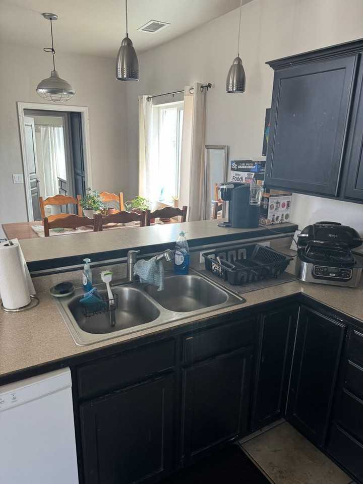 504 S O Leary St - Photo 5 of 19